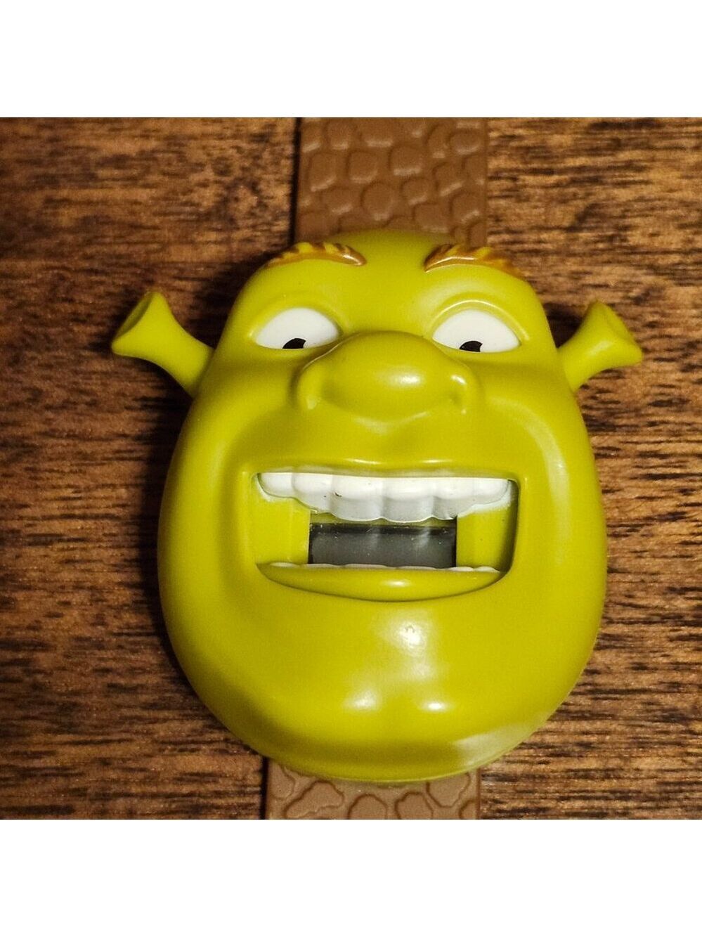 VINTAGE SHREK Wrist Watch McDonald's 2010 Shrek Forever After
